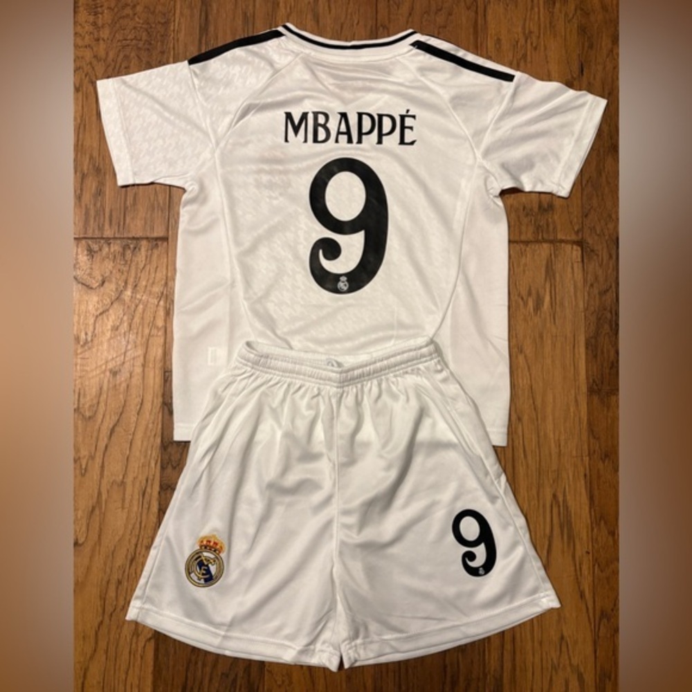 Mbappe Large Youth Soccer Jersey Kids Football 2 Piece Set New New with Tags